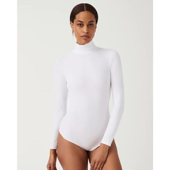 NEW Spanx Suit Yourself Long Sleeve Turtleneck Thong Bodysuit In White Size 1X - Picture 1 of 6